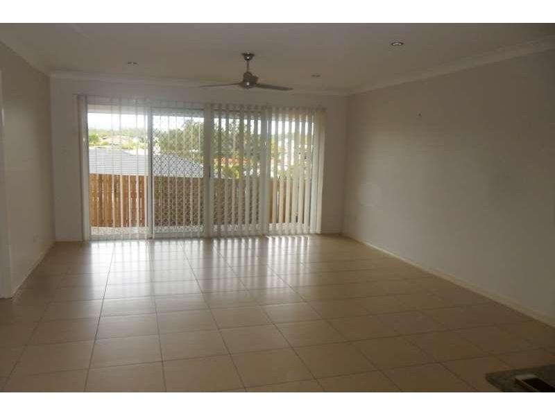 1/2 Homeland Crescent, Warner QLD 4500