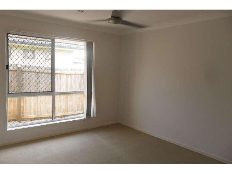 1/2 Homeland Crescent, Warner QLD 4500