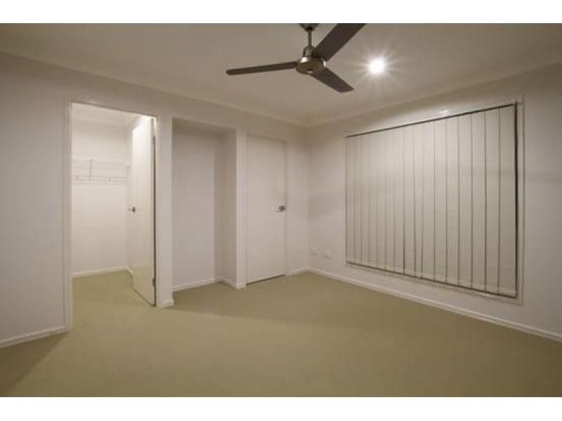 1/2 Homeland Crescent, Warner QLD 4500