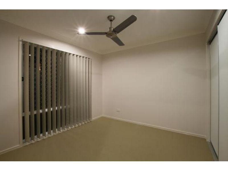 1/2 Homeland Crescent, Warner QLD 4500