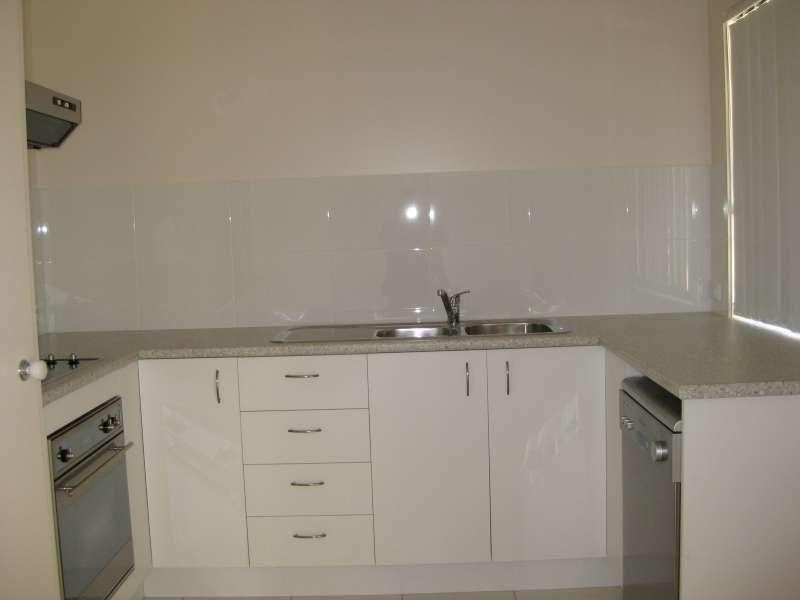 2/21 Bishop Court, Lawnton QLD 4501