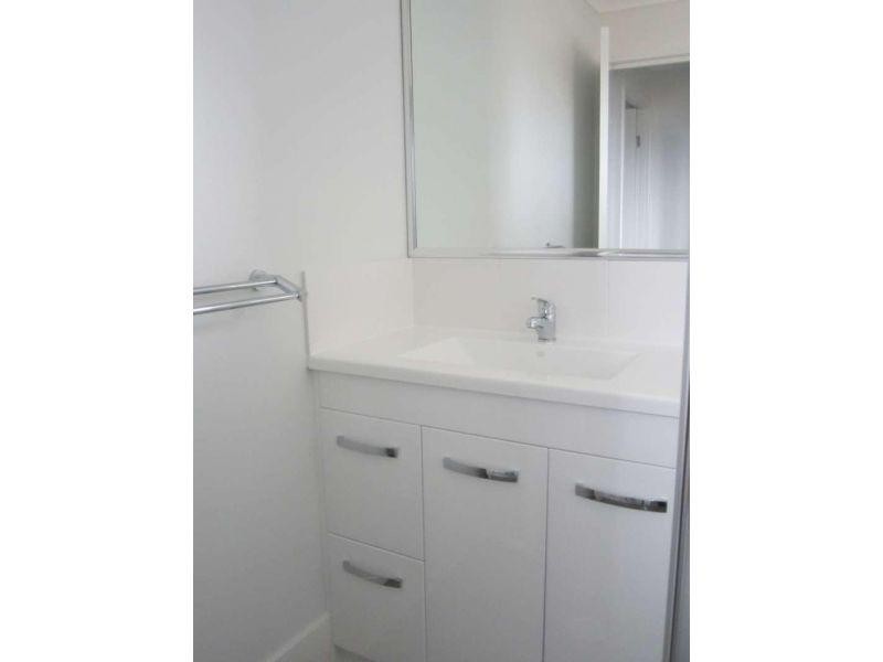 2/28 Reibelt Drive, Caboolture QLD 4510