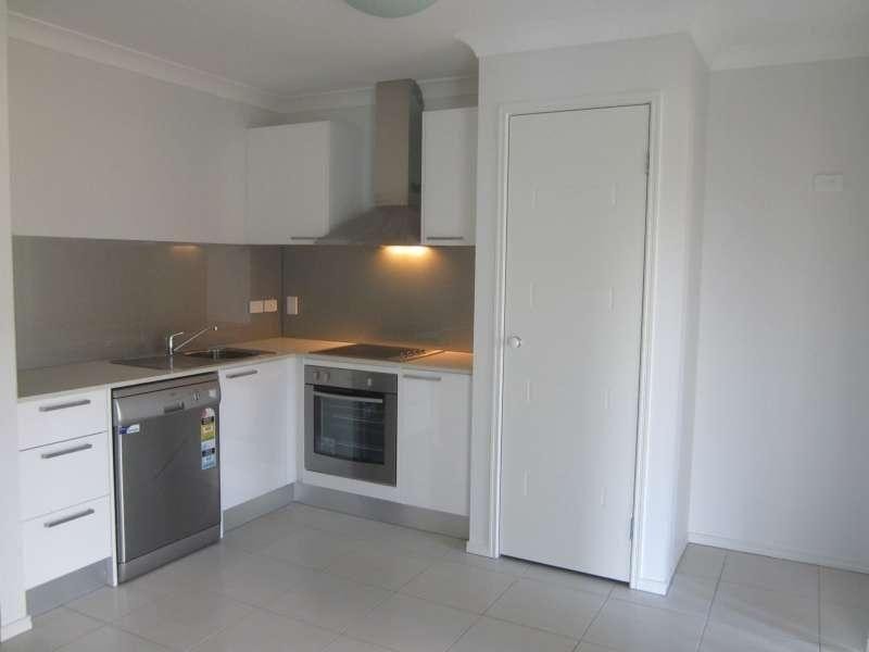 2/22 Retreat Crescent, Narangba QLD 4504