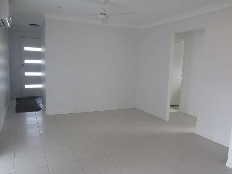 2/22 Retreat Crescent, Narangba QLD 4504