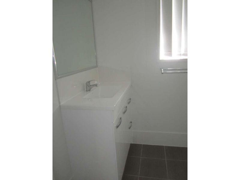 2/22 Retreat Crescent, Narangba QLD 4504