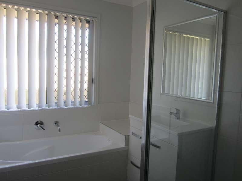 1/22 Retreat Crescent, Narangba QLD 4504