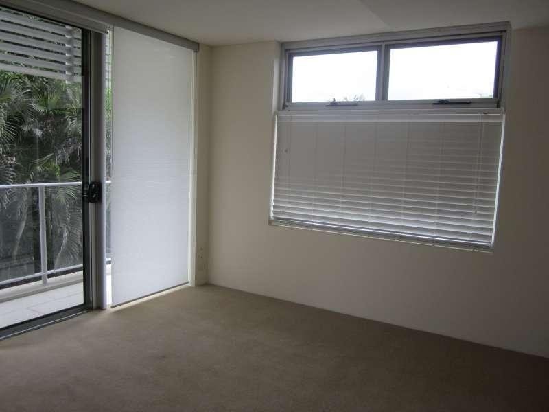 9/65 Landsborough Avenue, Scarborough QLD 4020