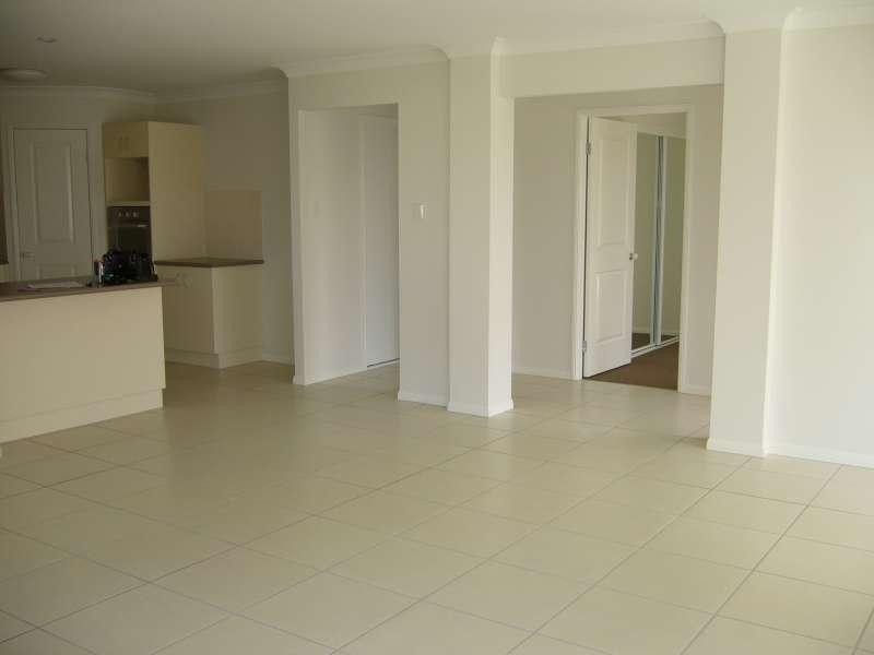 87 Fernbrook Drive, Morayfield QLD 4506