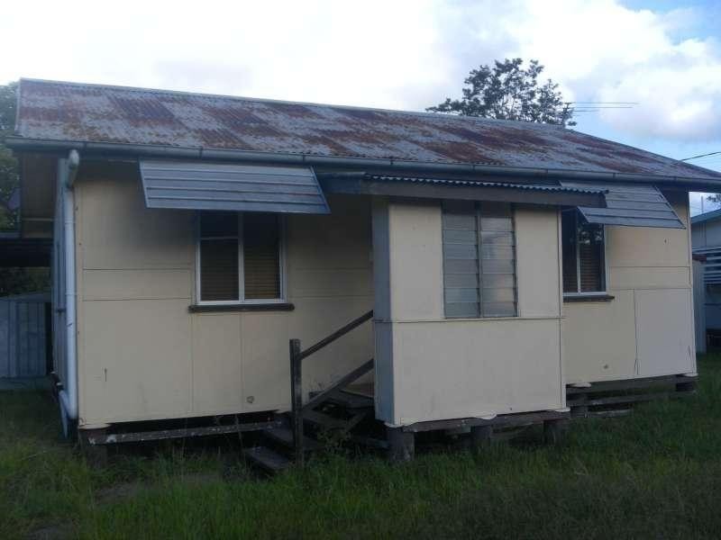 73 Pumicestone Rd, Caboolture QLD 4510