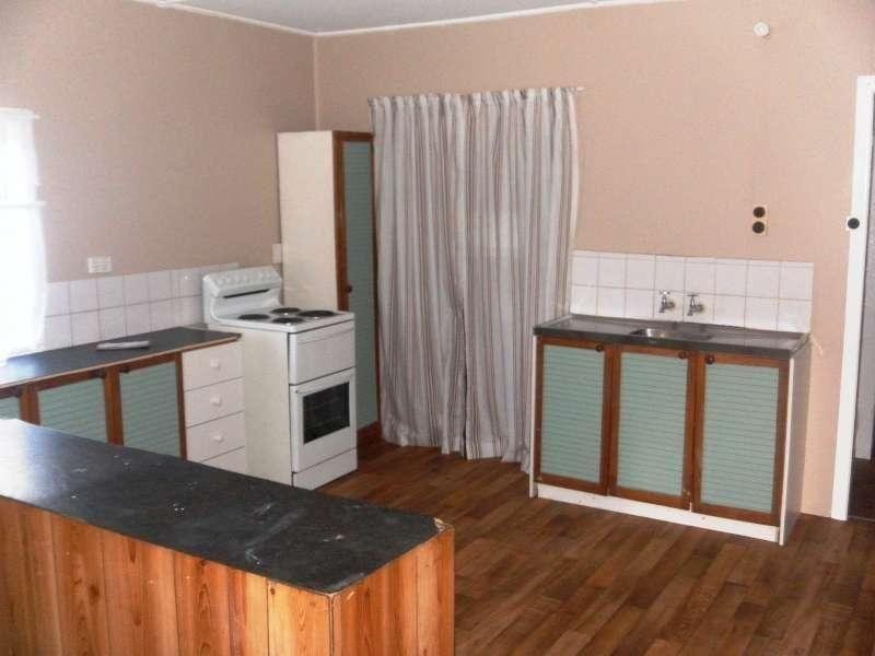 73 Pumicestone Rd, Caboolture QLD 4510