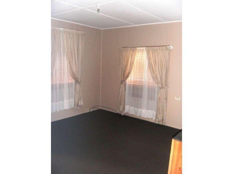 73 Pumicestone Rd, Caboolture QLD 4510