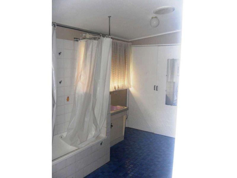 73 Pumicestone Rd, Caboolture QLD 4510