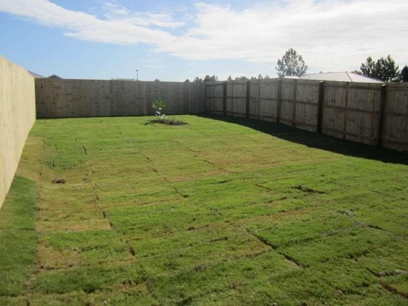 2/17 Sims Street, Caboolture QLD 4510