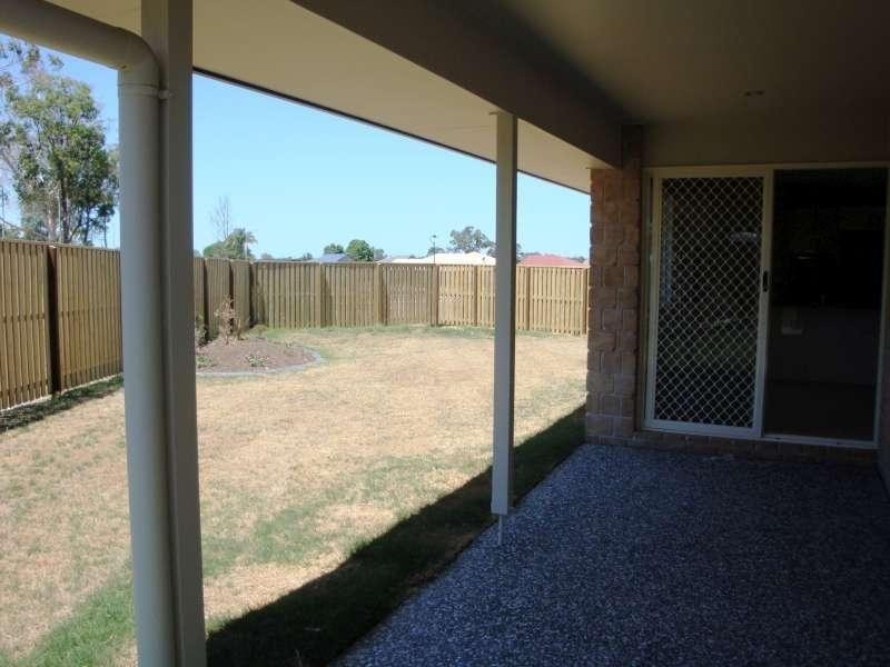 18 Bluejay Circuit, Morayfield QLD 4506