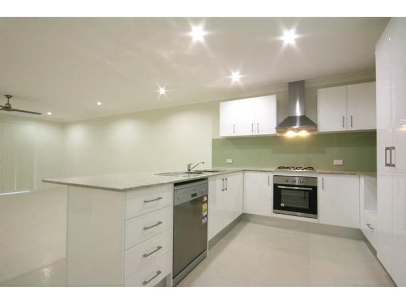 1/8 Telopea Place, Morayfield QLD 4506