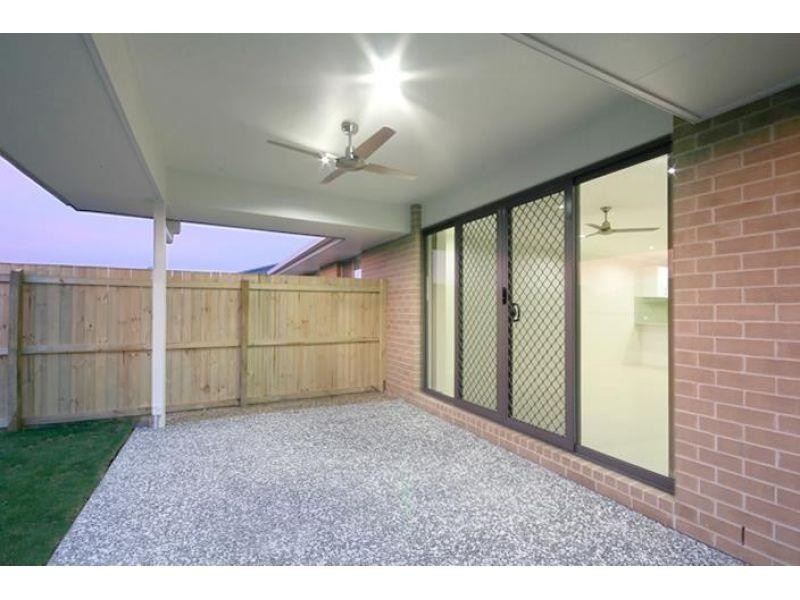 1/8 Telopea Place, Morayfield QLD 4506