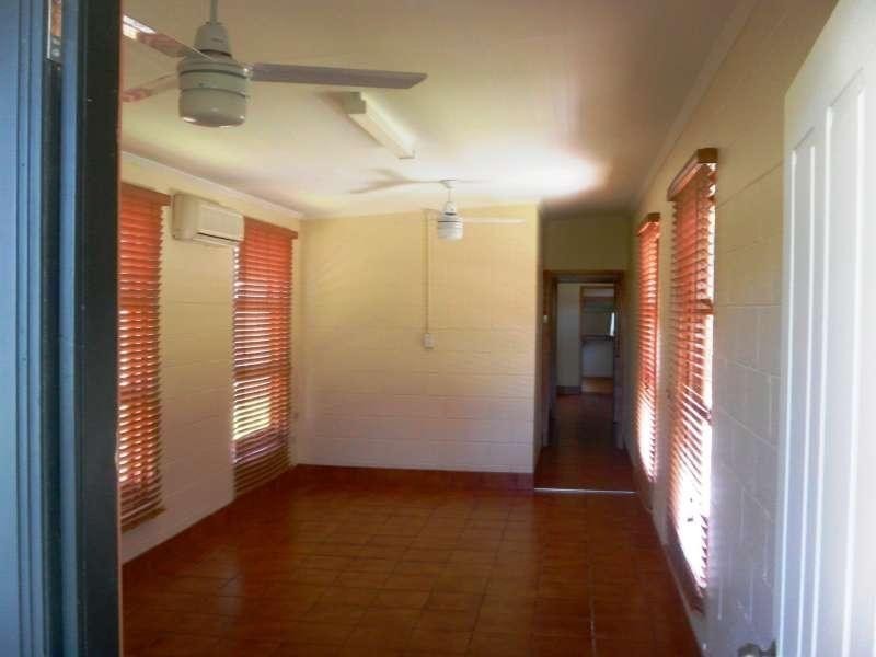 16 Goodfellows Road, Kallangur QLD 4503