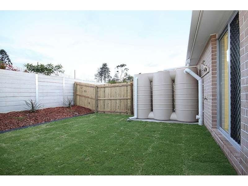 2/18 Braxlaw Crescent, Dakabin QLD 4503