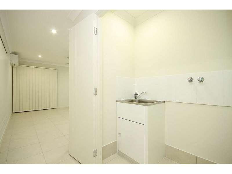 2/18 Braxlaw Crescent, Dakabin QLD 4503