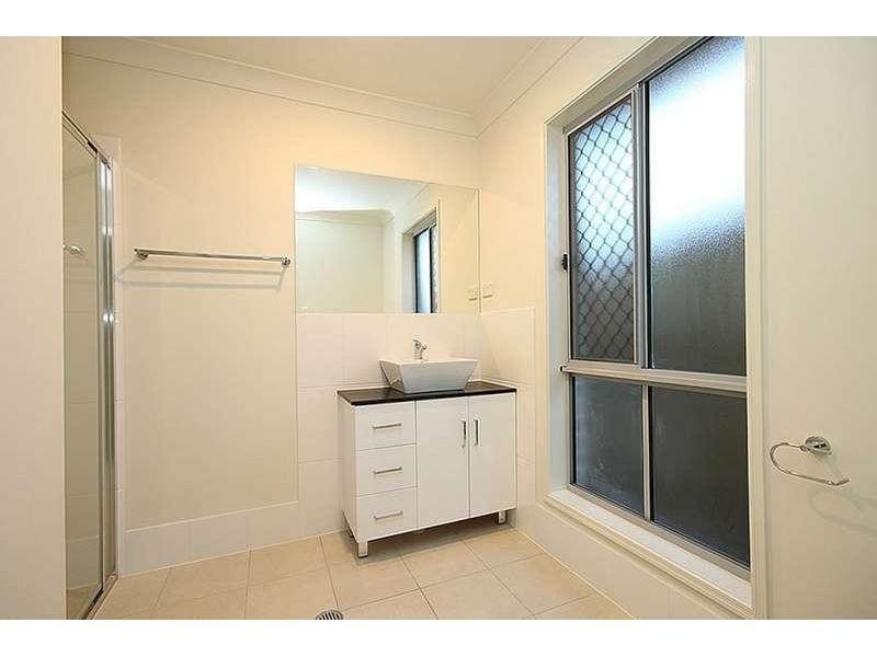 1/18 Braxlaw Crescent, Dakabin QLD 4503