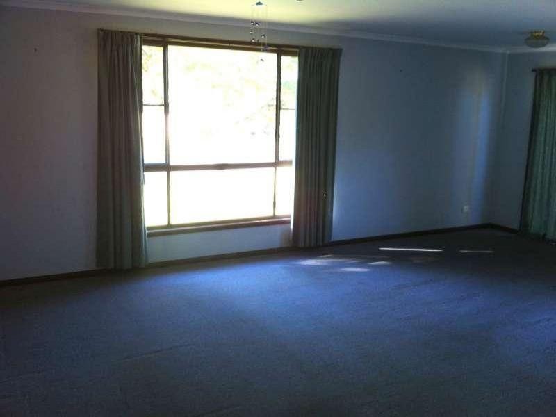 10 Kevin Grove, Morayfield QLD 4506