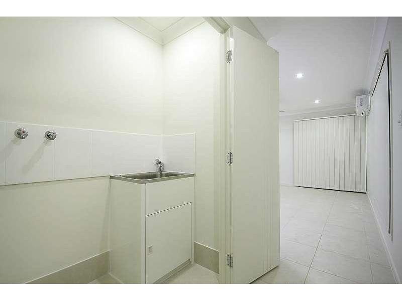 2/54 Surround Street, Dakabin QLD 4503