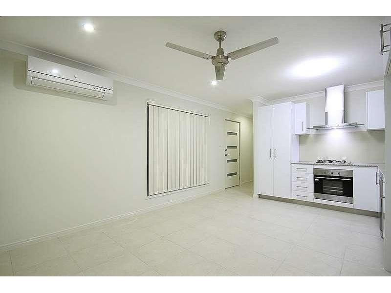 2/54 Surround Street, Dakabin QLD 4503
