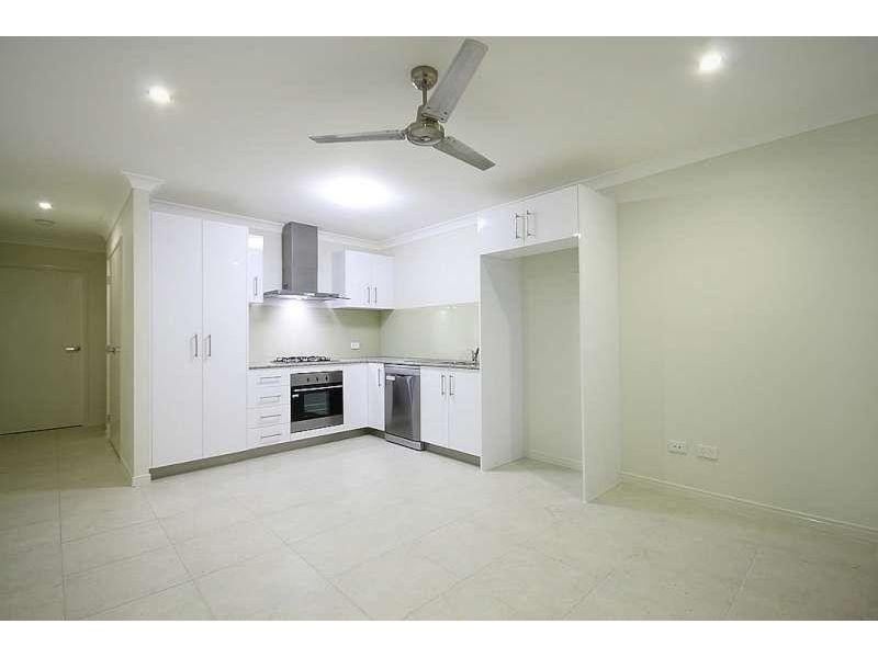 2/54 Surround Street, Dakabin QLD 4503