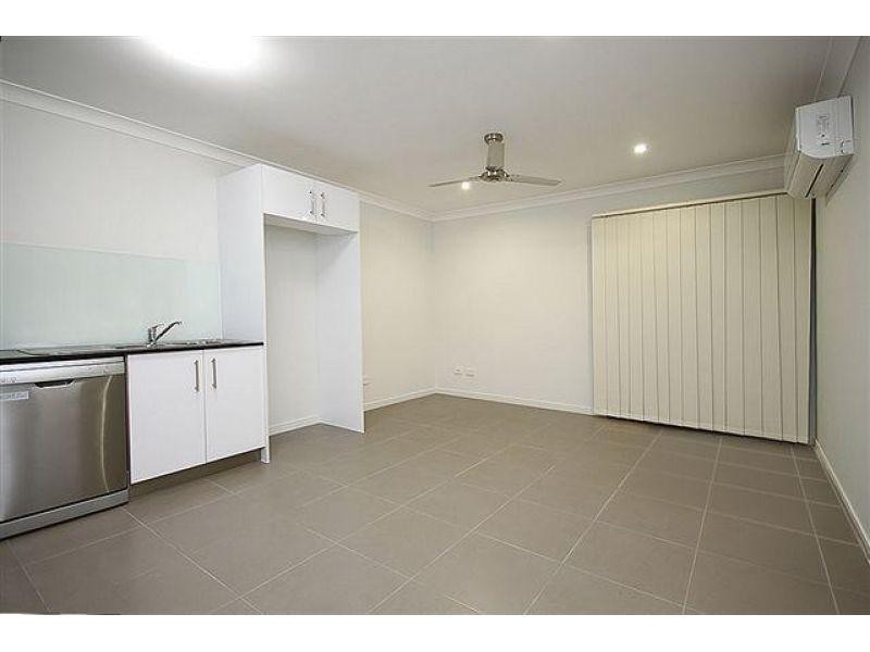 2/52 Surround Street, Dakabin QLD 4503