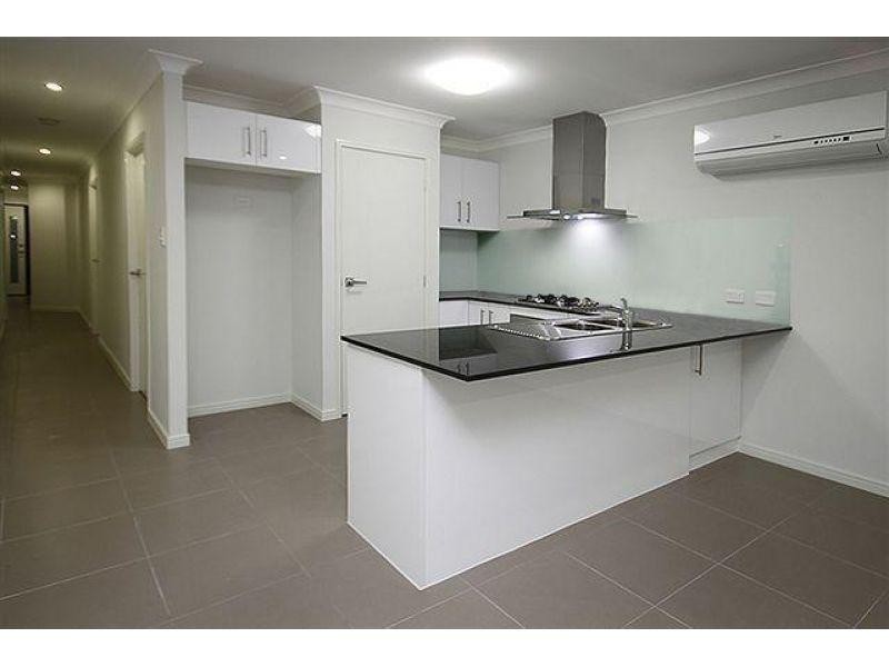 1/52 Surround Street, Dakabin QLD 4503