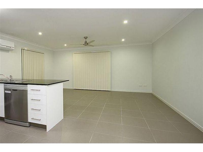1/52 Surround Street, Dakabin QLD 4503