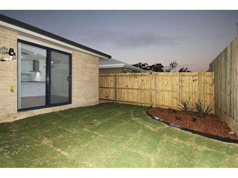 1/52 Surround Street, Dakabin QLD 4503