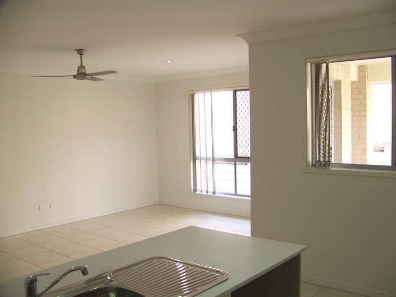 22 Birchgrove Crescent, Kallangur QLD 4503