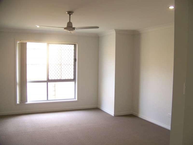 22 Birchgrove Crescent, Kallangur QLD 4503