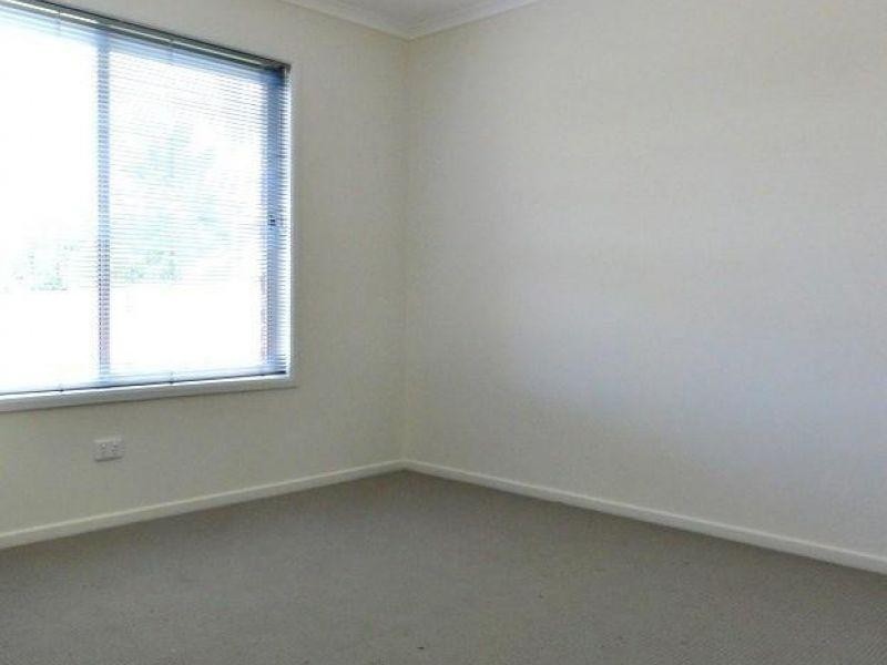 2/52 Symphony Crescent, Burpengary QLD 4505