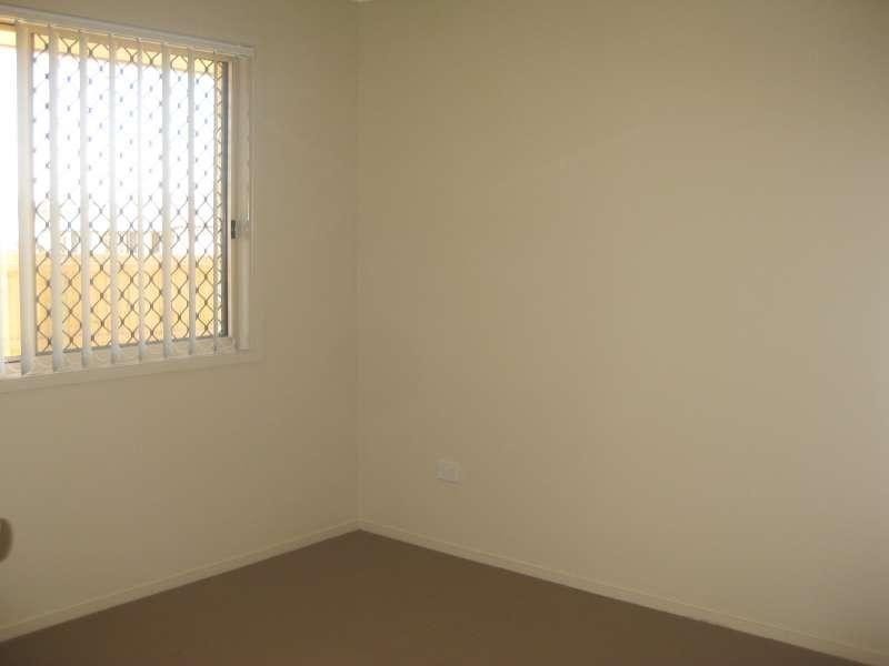 1/2 Eve Court, Kallangur QLD 4503