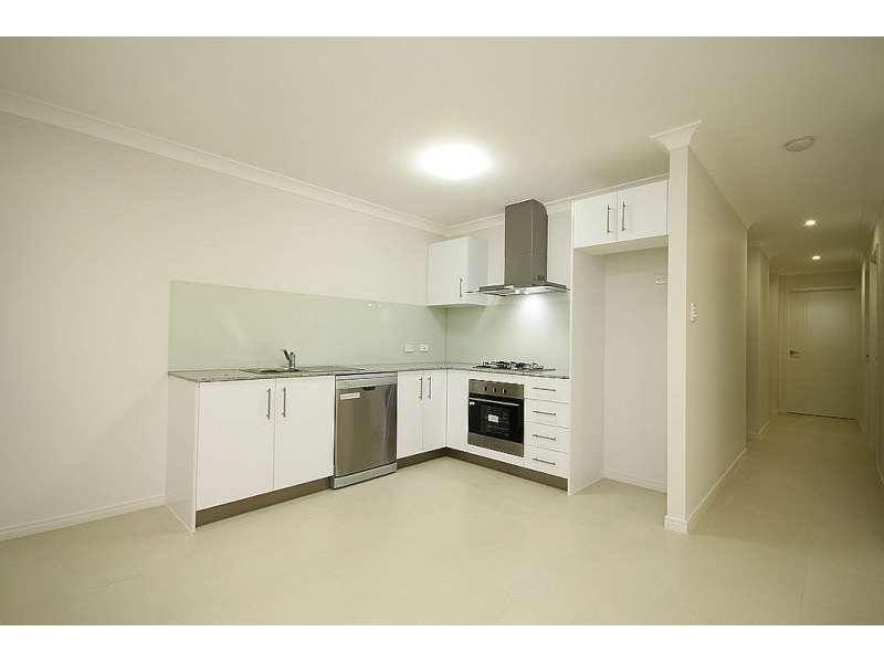 1/18 Toby Close, Kallangur QLD 4503