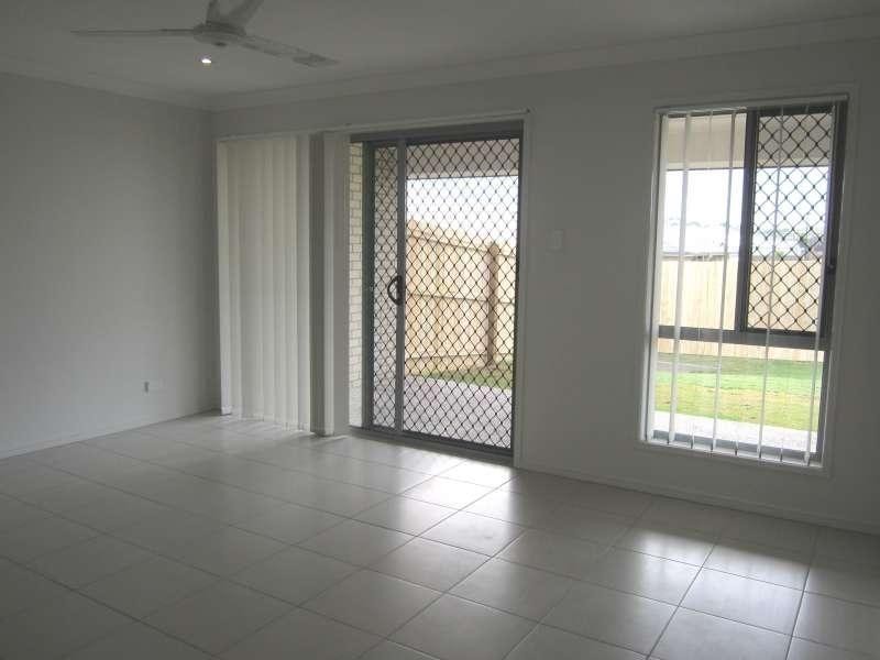 1/23 Redcedar Place, Morayfield QLD 4506