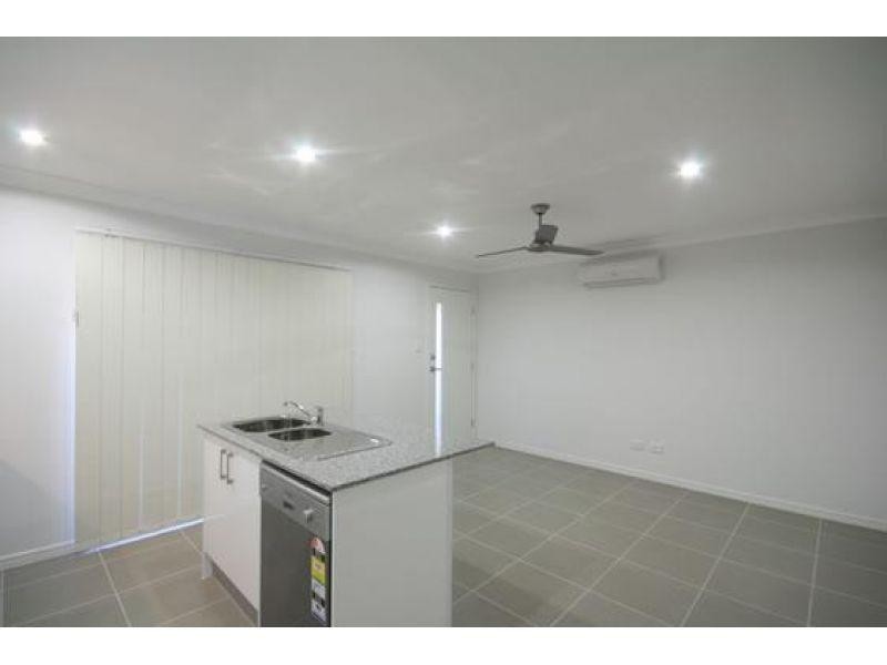 2/11 Hellcat Circuit, Bray Park QLD 4500