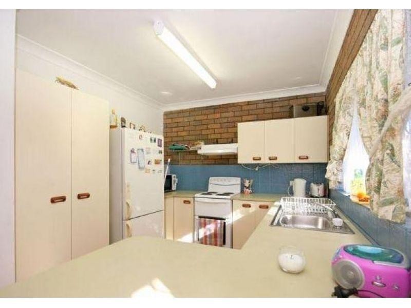 4/74 Lower King Street, Caboolture QLD 4510