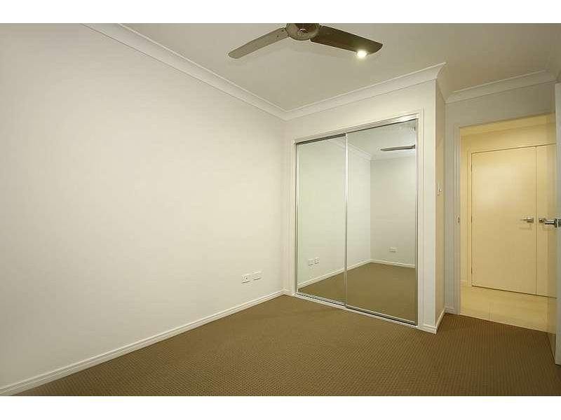 2/26 Montree Circuit, Kallangur QLD 4503