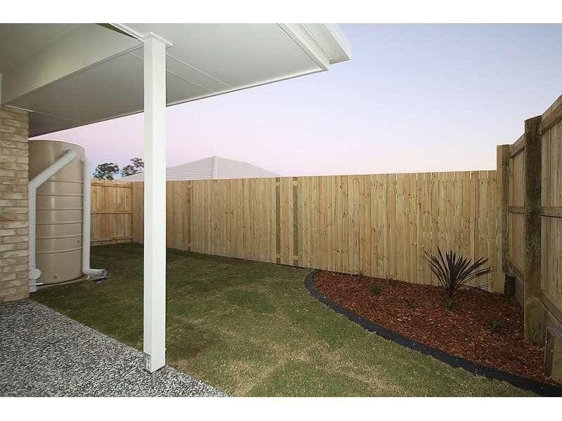 2/26 Montree Circuit, Kallangur QLD 4503