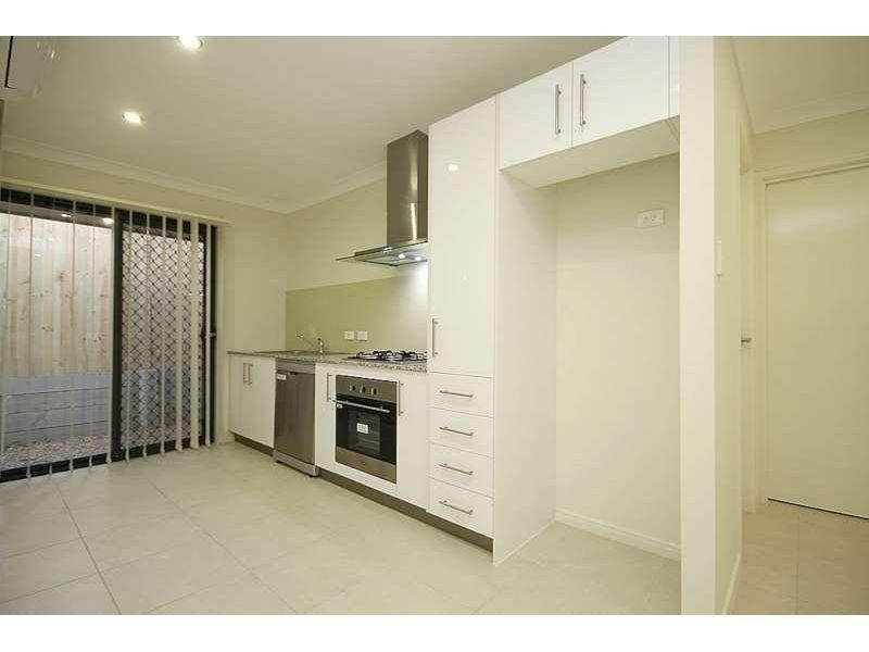 2/24 Montree Circuit, Kallangur QLD 4503