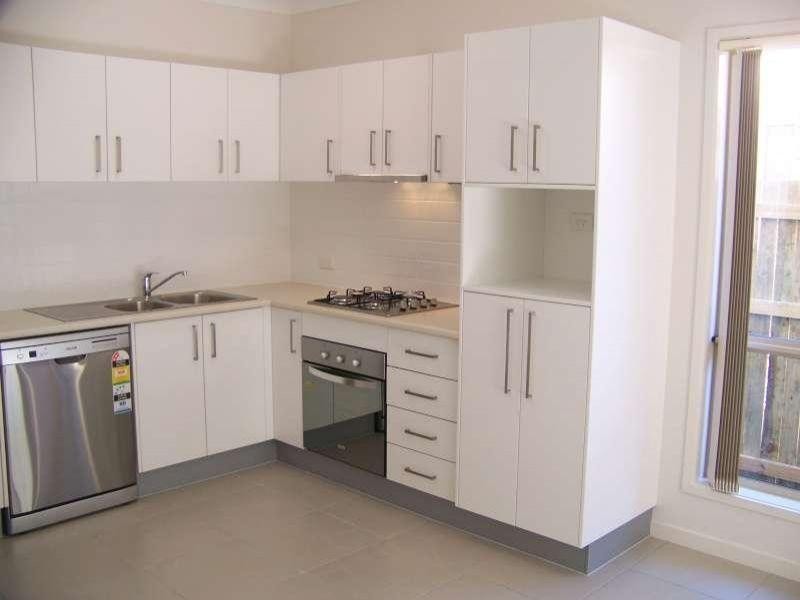 2/33 Montree Circuit, Kallangur QLD 4503