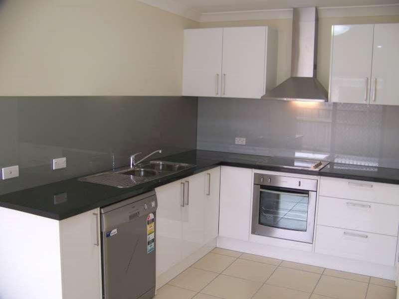 2/30 Delaney Road, Burpengary QLD 4505