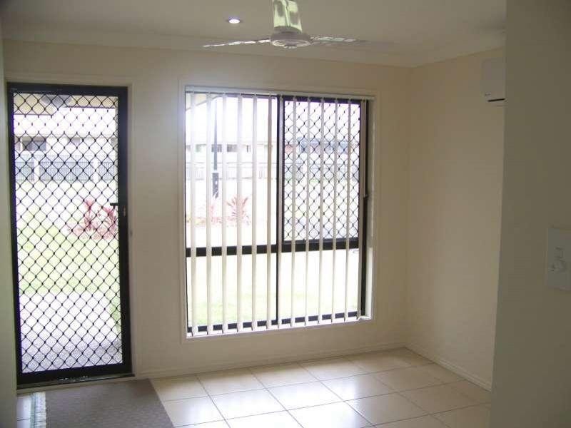 2/30 Delaney Road, Burpengary QLD 4505