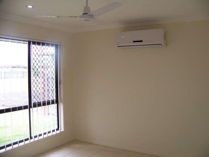 2/30 Delaney Road, Burpengary QLD 4505