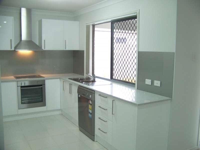 1/5 Mia Court, Morayfield QLD 4506