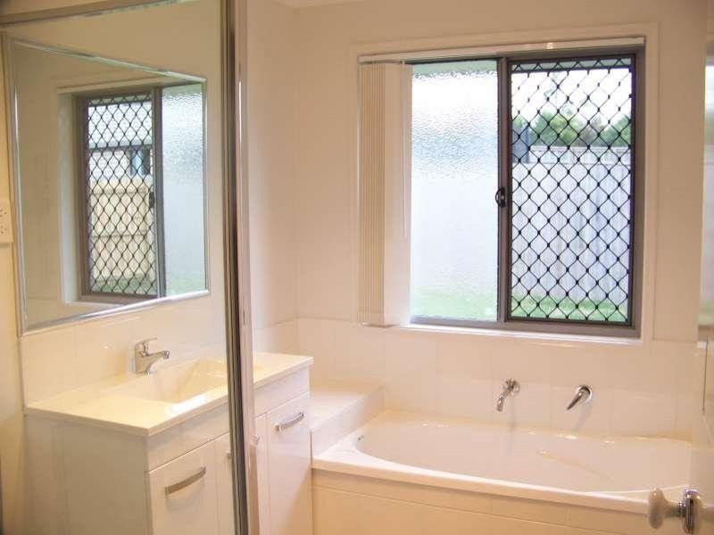 1/5 Mia Court, Morayfield QLD 4506