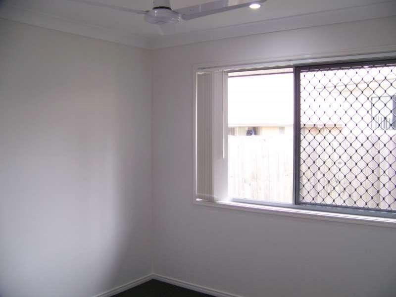 2/5 Mia Court, Morayfield QLD 4506